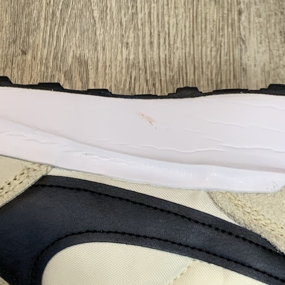 Nike Womens Waffle Debut DH9523-102 White Running Shoes Sneakers Size 11 - Picture 9 of 10